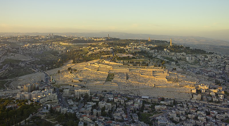 800px-2013-Aerial-Mount_of_Olives.jpg
